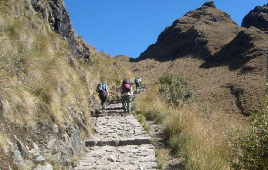 Cómo llegar a Machu Picchu: trekking por el camino Inka