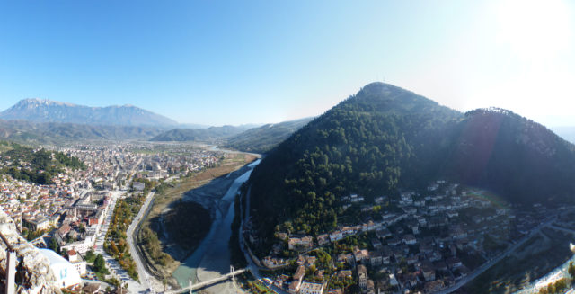 berat desde el aire viaje a albania