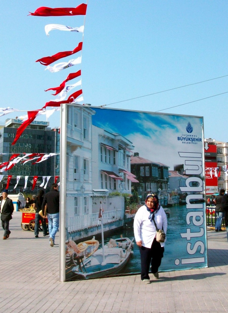 cartel plaza Taksim