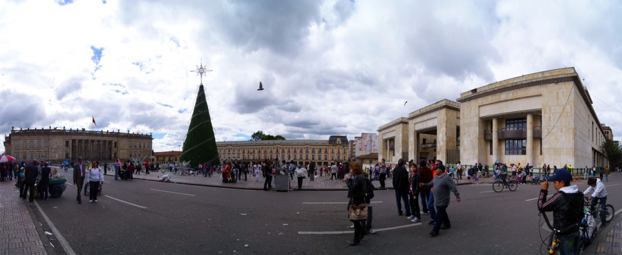 plaza-simon-bolivar.