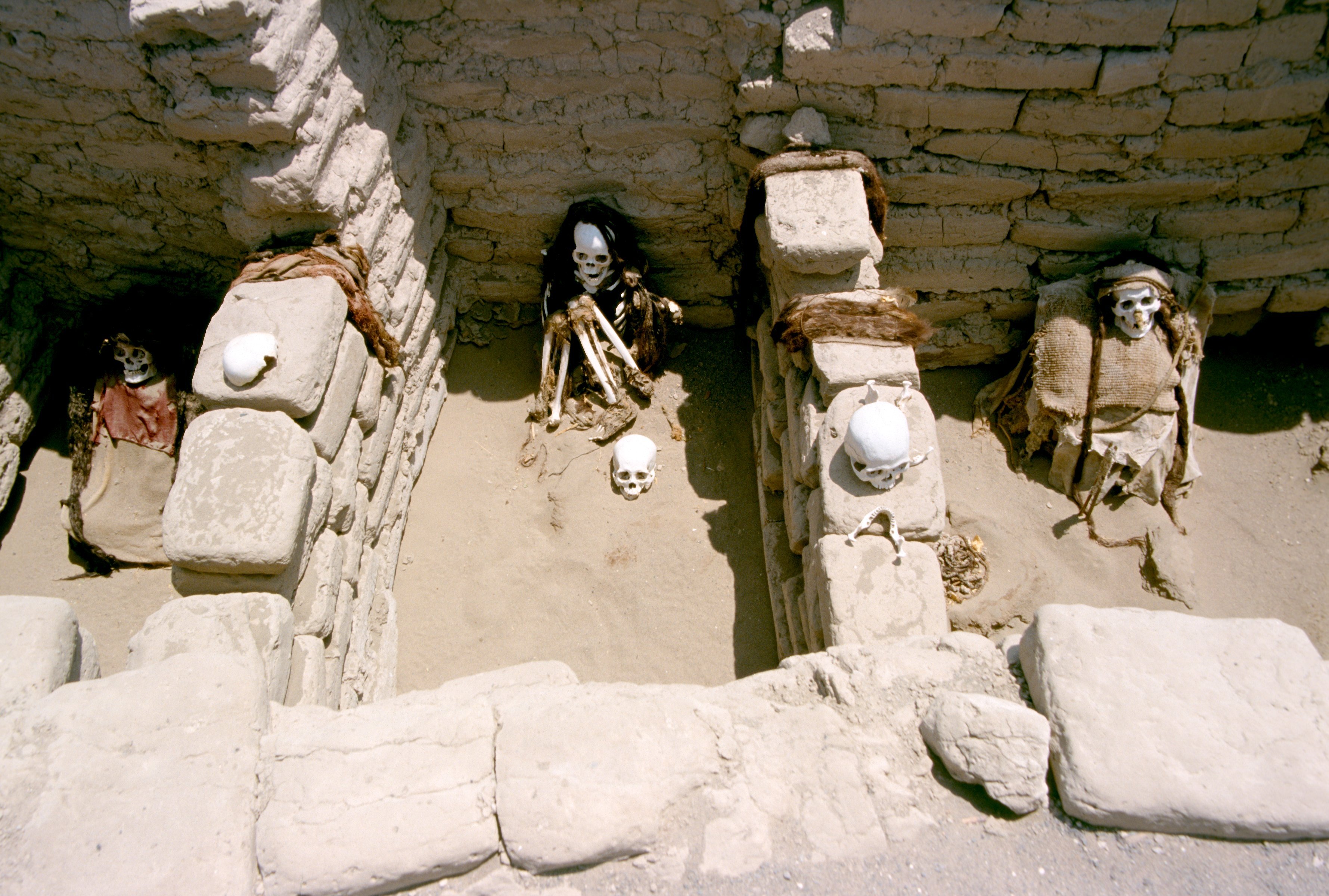 Momias y restos arqueológicos en el cementerio de Chauchilla - Mis viajes  por ahí