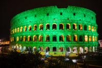 Coliseo de Roma verde en San Patricio